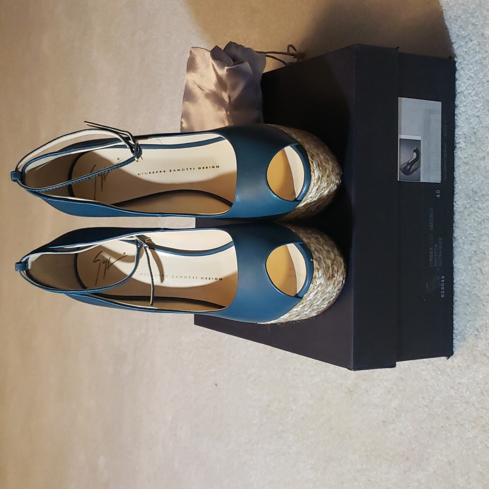 Giuseppe Zanotti SIZE 40 COLOR TURQUOISE 100% AUTHENTIC